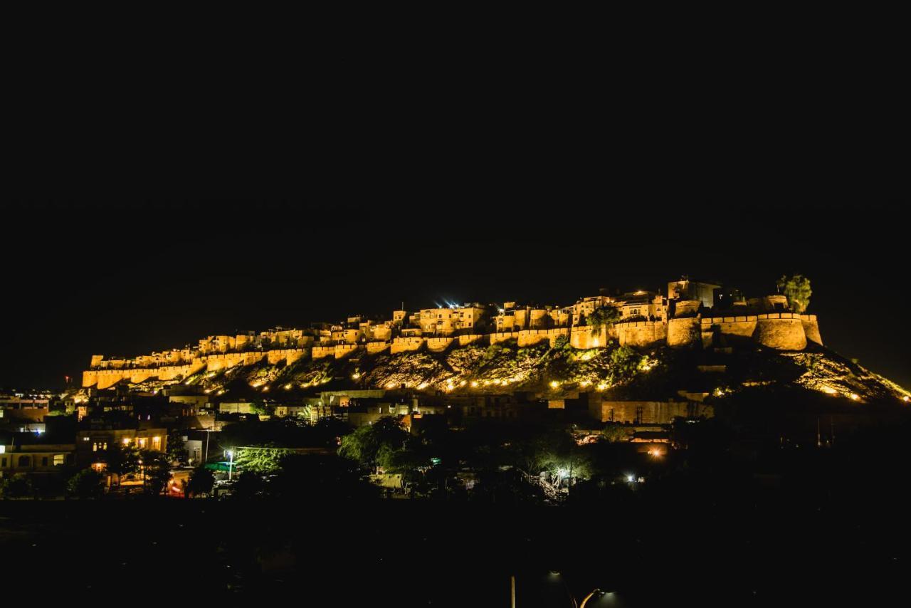 Hotel Sky Plaza - Best Ever View Of Jaisalmer Fort Exterior photo