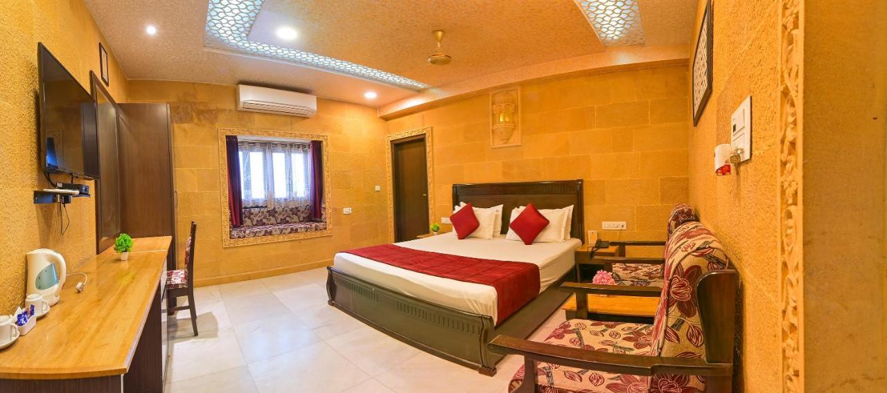 Hotel Sky Plaza - Best Ever View Of Jaisalmer Fort Exterior photo